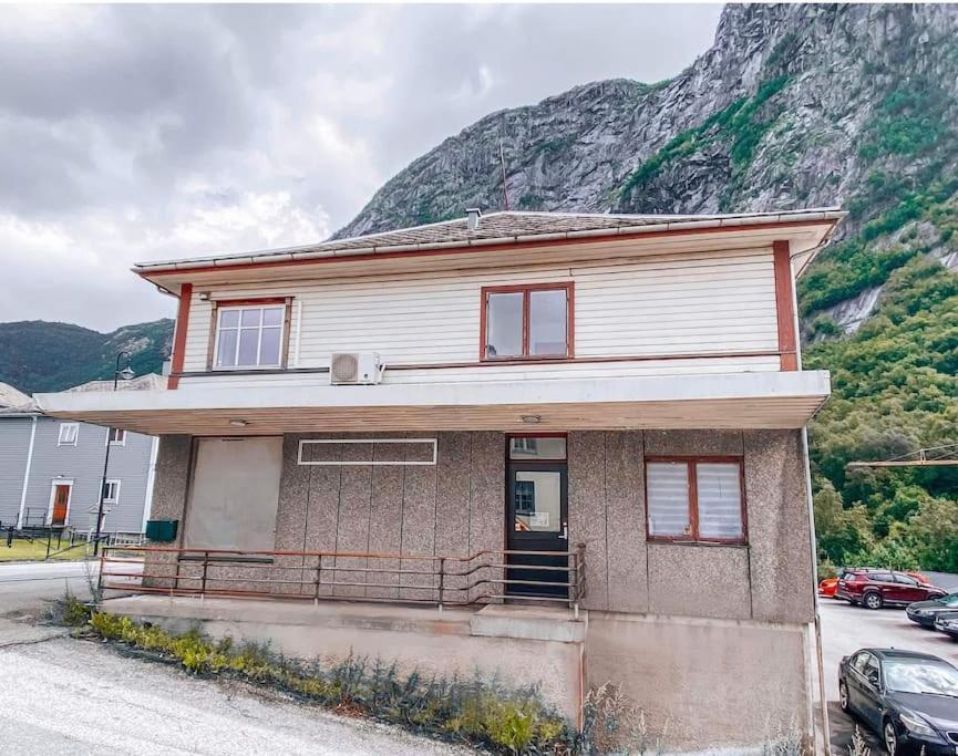 Trolltunga Sleep Apartment Tyssedal Exterior photo